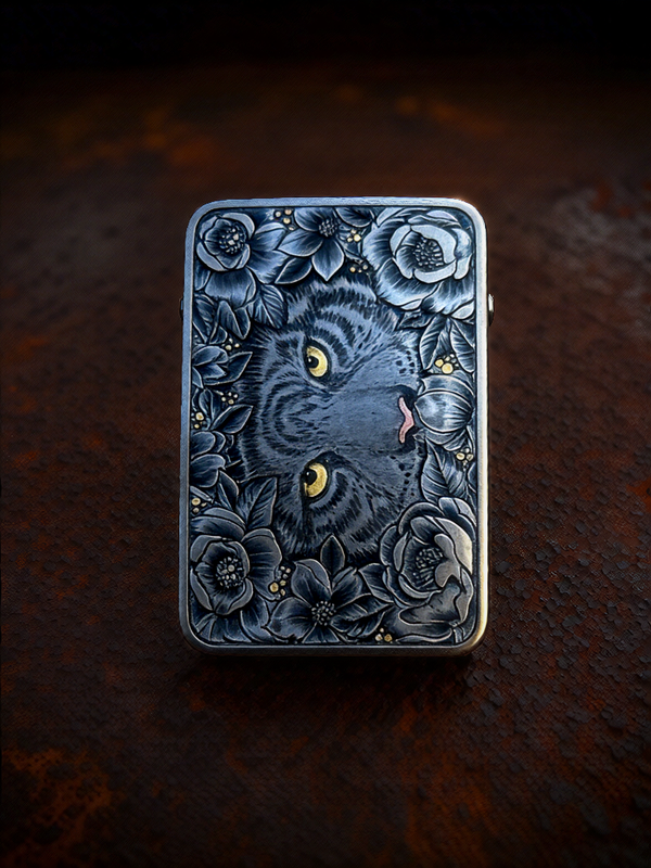 【Customization】24K Gold-Inlay Pure Titanium Belt Buckle with a Tiger and Flowers Pattern Engraving